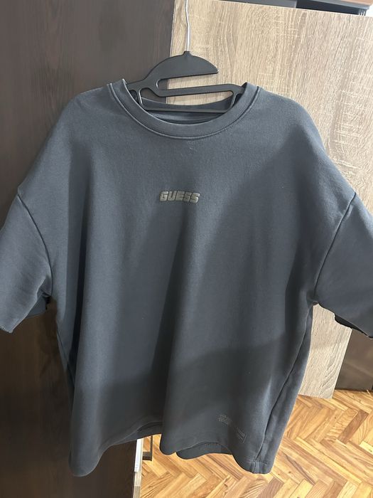 Оригинална Guess оувърсайз тениска