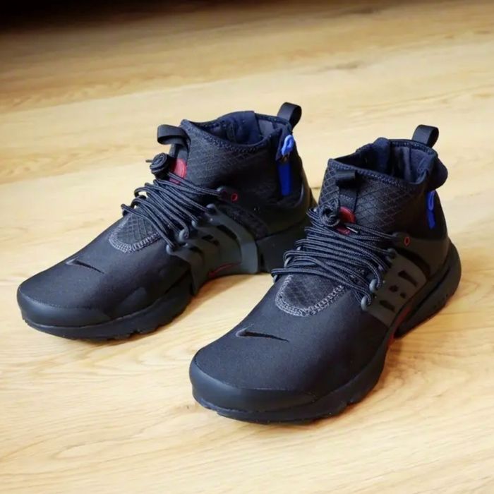 NIKE AIR Presto Star Wars Mid Utility "Darth Vader"