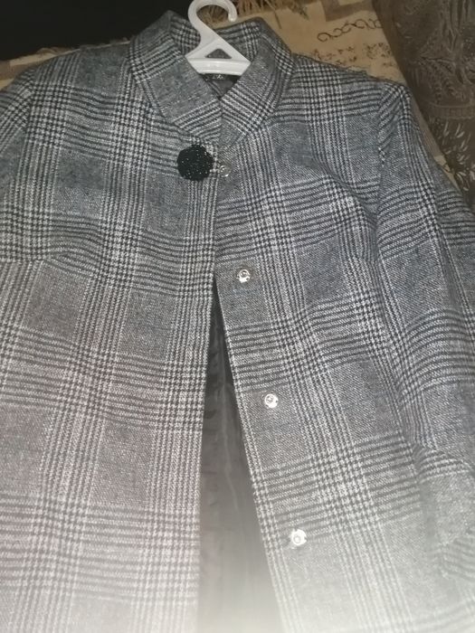 Продам женское пальто