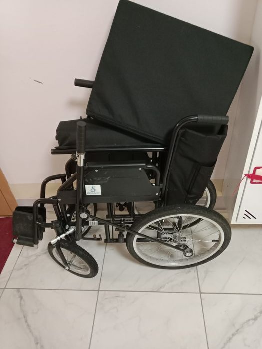 Инвалидная коляска