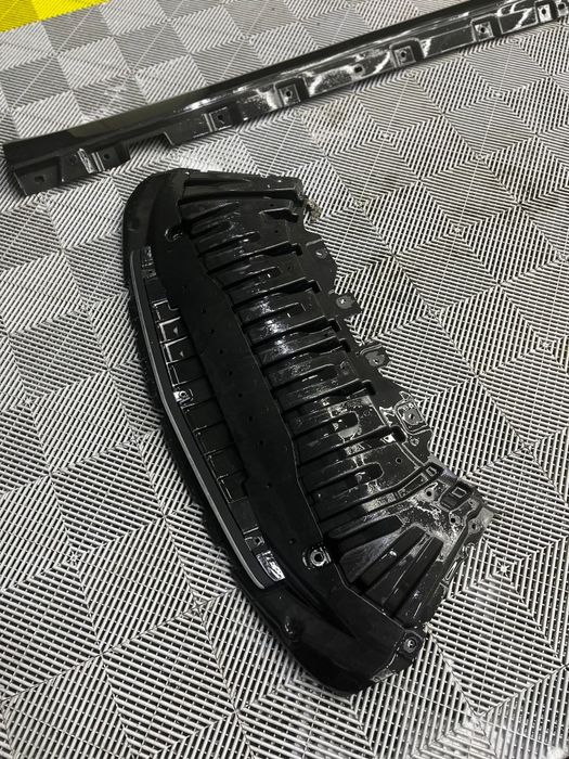 Bara fata / Bara spate kit complet w222 S class Original