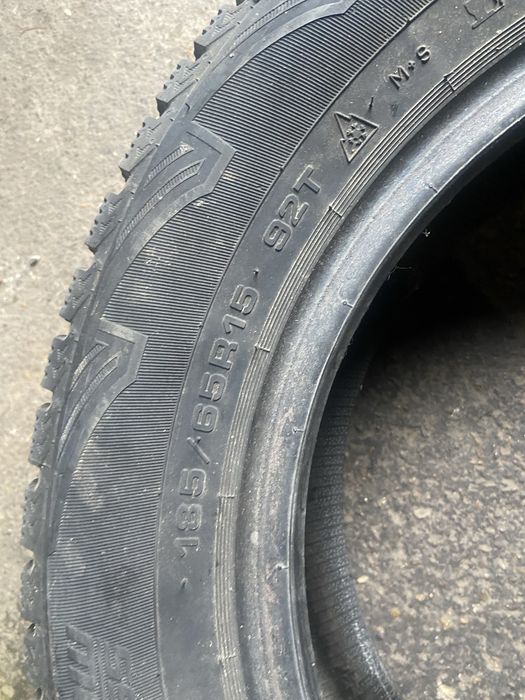Шины 185/65/15 продам