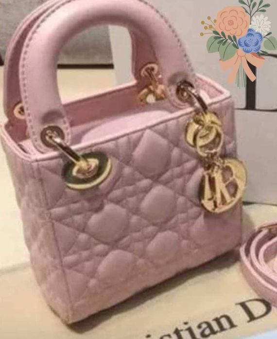 Geanta mini Dior Lady, roz pudră, logo metalic auriu, saculet inclus