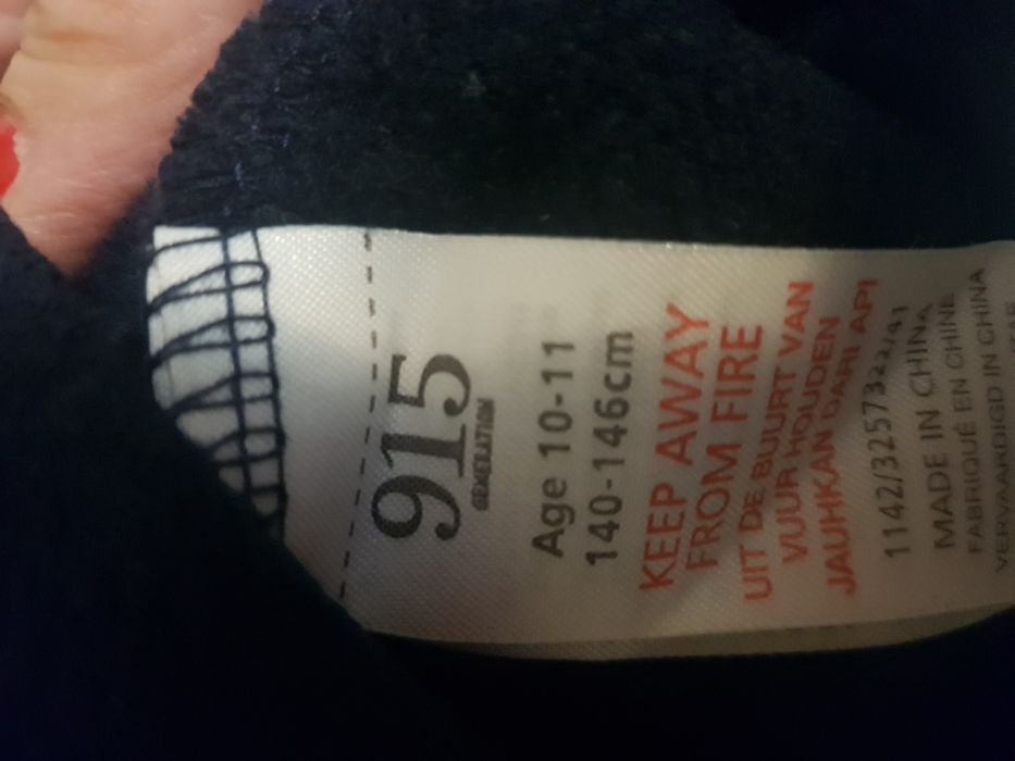 Коледни пуловери -New look и Waikiki