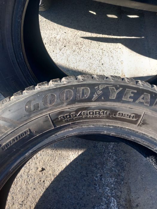 Anvelope  GoodYear UltraGrip 205/60R16 92H