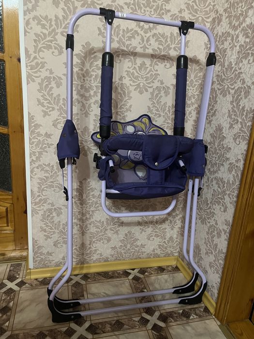 Продам детскую качелю.