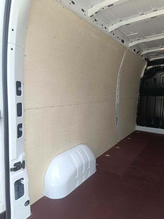 Дървена облицовка на бусове: Облицовки,Стелажи и катинари за сигурност