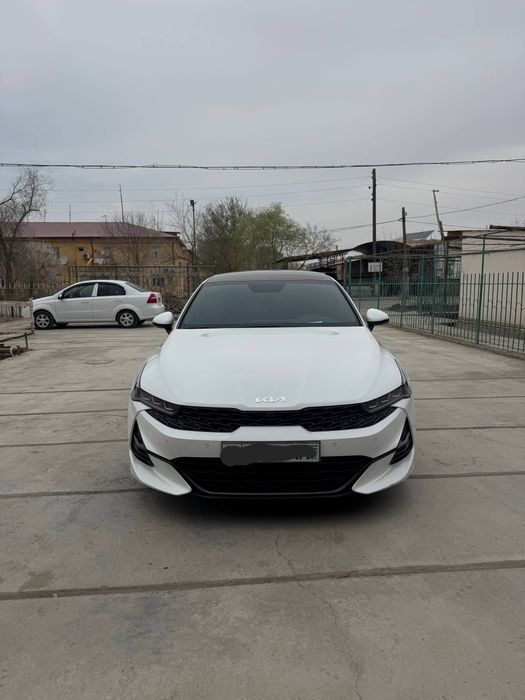 КIA K5 GT сотилади.