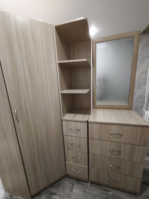 Срочно продам гарнитур