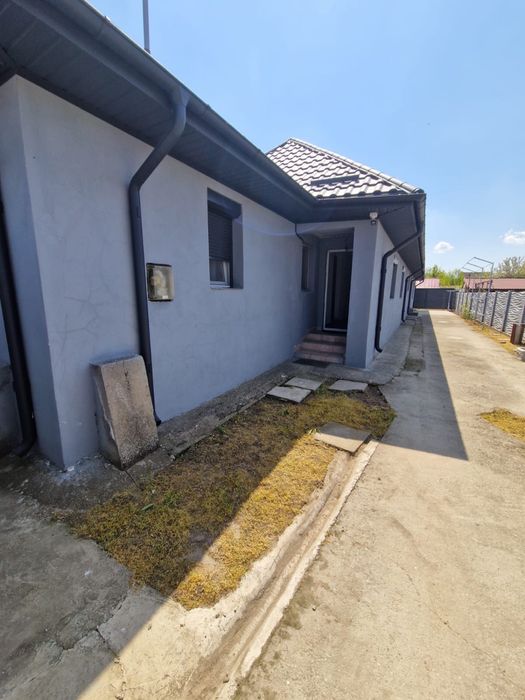 Casa de vanzare