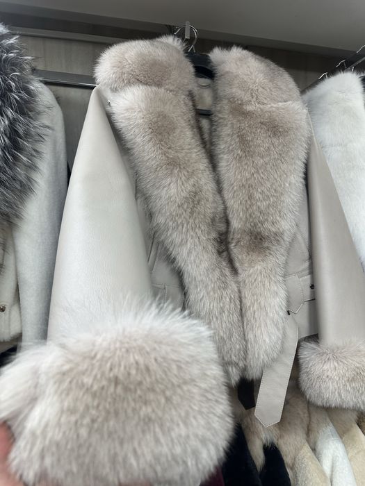 Cojoc cu blana de vulpe lux