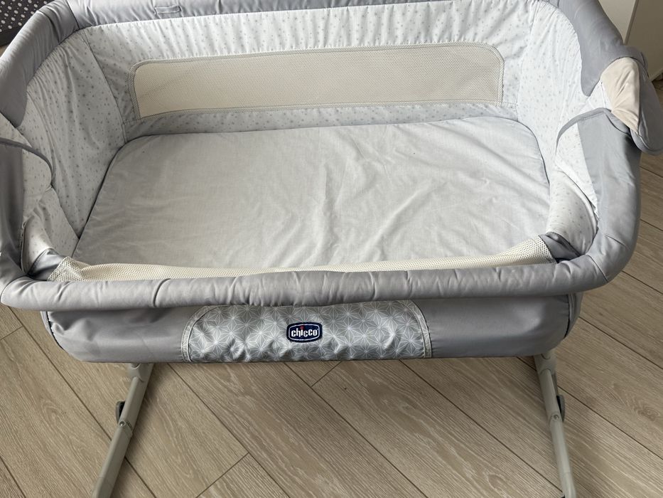 Продам кроватку Chicco