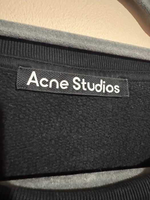 Acne Studios FairView Face.