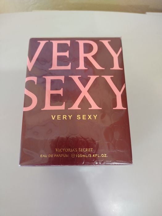 Парфюми - Lancome, Versace, Very sexy