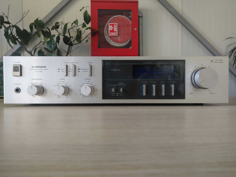 Amplificator Pioneer SA-720 BlueLine cap de serie