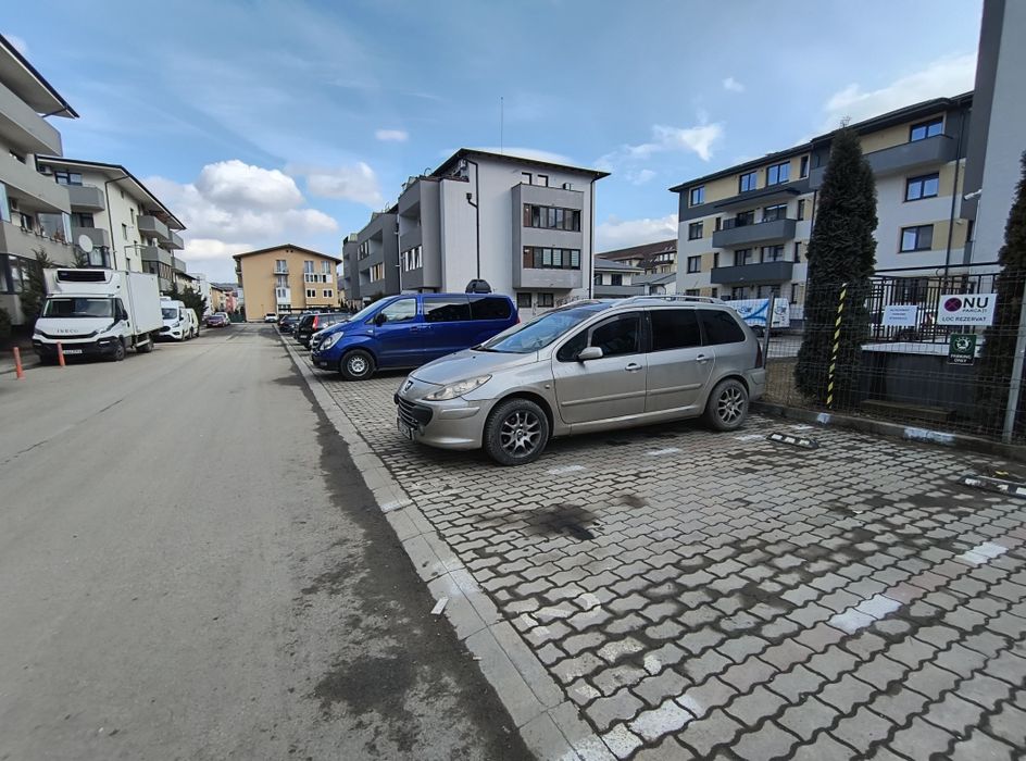 Închiriez Parcare Str Urușagului