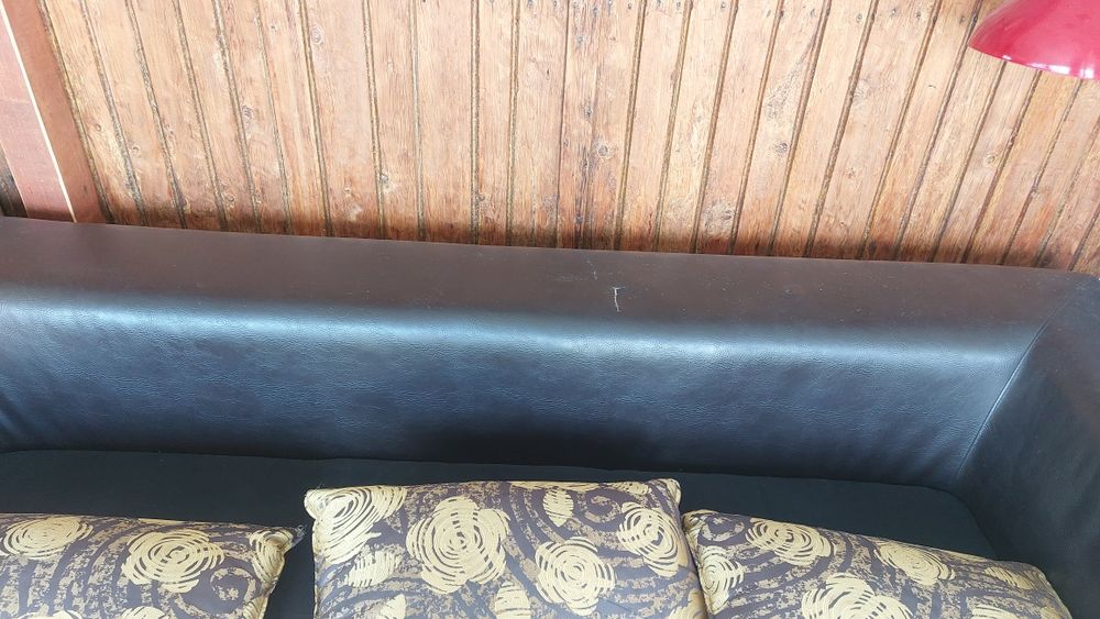 Продава се диван