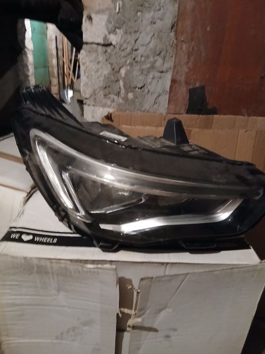 Far original dreapta Opel grandland x