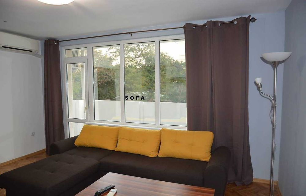 Дава се под наем Тристаен апартамент в Бургас, Лазур - 120 кв.м за 714 € - Снимка #2