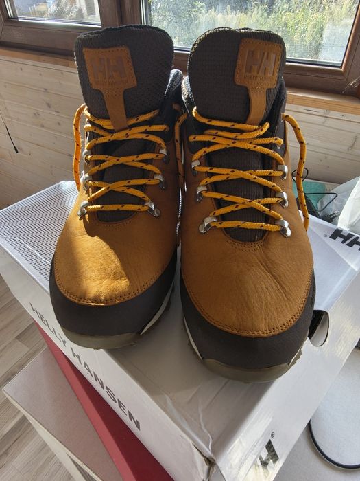 Helly hansen alesta mid