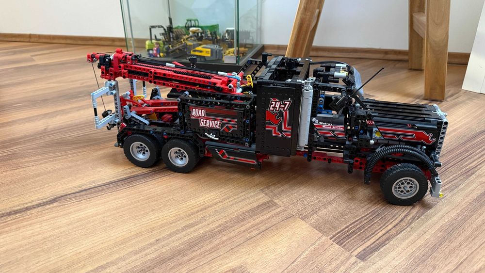 LEGO Technic 8285 Tow Truck Metallic version camion tractare