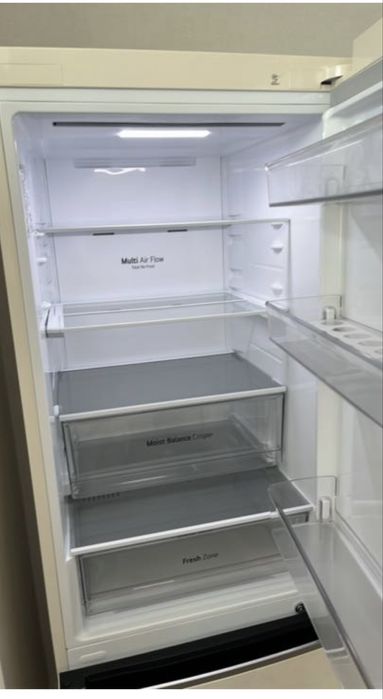 Холодильник Lg в рабочем состоянии