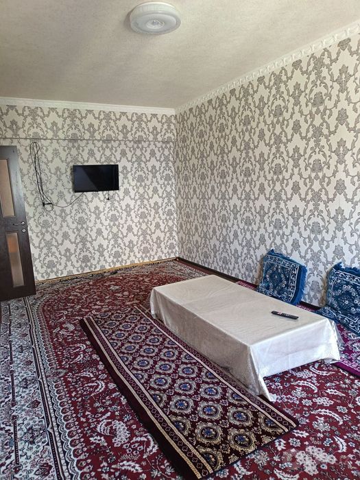 Qorasuvda 7 qavatli dom  2 xonali zudlik bilan Sotiladi