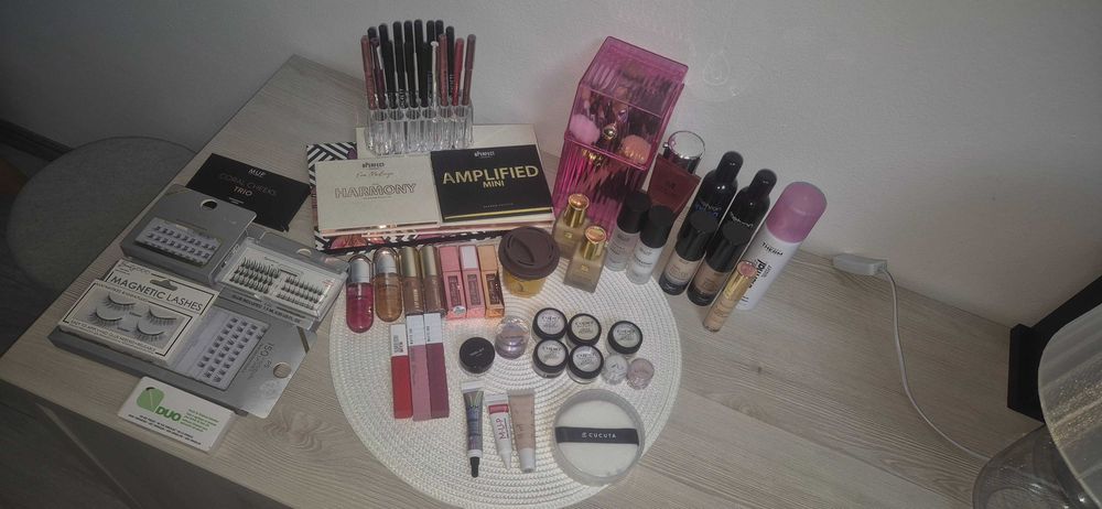 Lot produse makeup