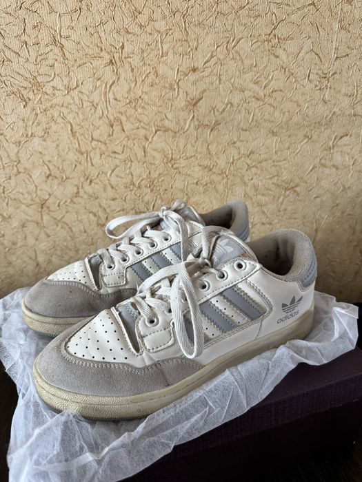 Женские кроссовки адидас Adidas