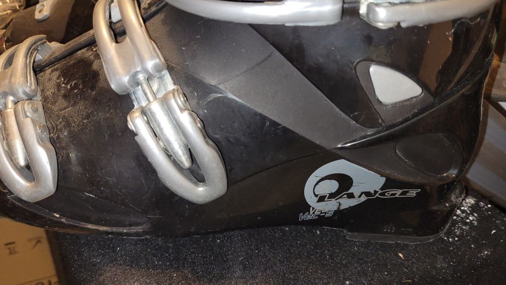 Clăpari pentru ski mărimea 44-45 338mm Lange Vec5