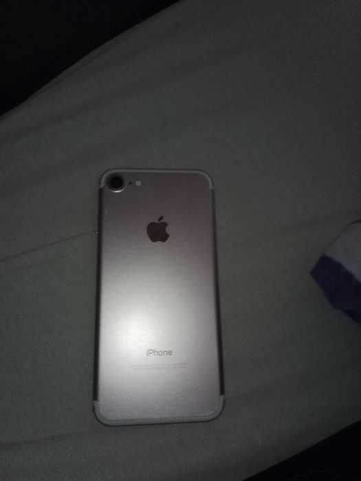 Айфон          7