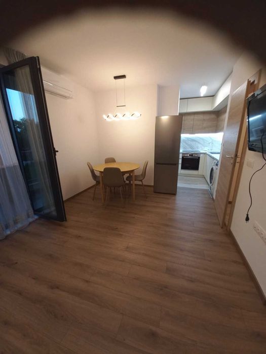 Дава се под наем Едностаен апартамент в к.к. Св.Св. Константин и Елена - 45 кв.м за 700 € - Снимка #2