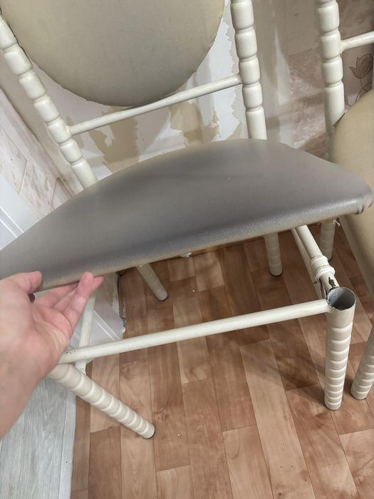 Орындықтар сатылады