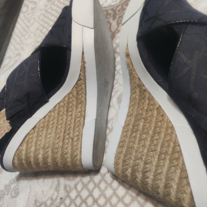 Малки нежни краченца