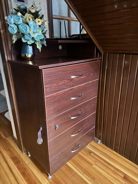 Прихожая , шкаф , комод