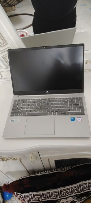 Продаётся почти новый ноутбук