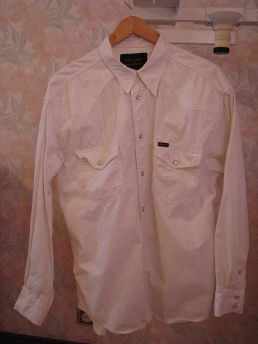 Классический костюм  и рубашки