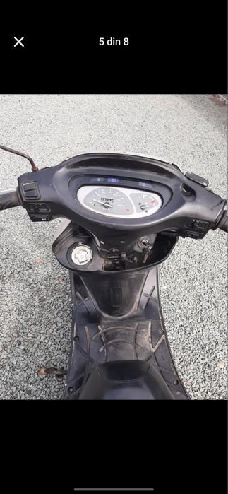 Vand 2 Scutere 1000 lei negociabil‼️‼️‼️