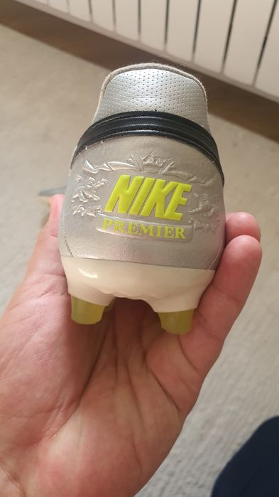 Бутсы Nike Premier