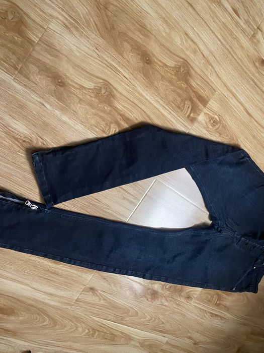 Blugi Red House la pret foarte mic