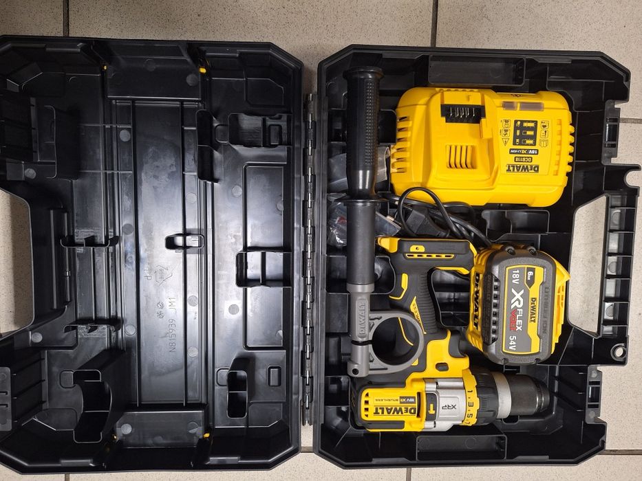 Шуруповерт деволт 999