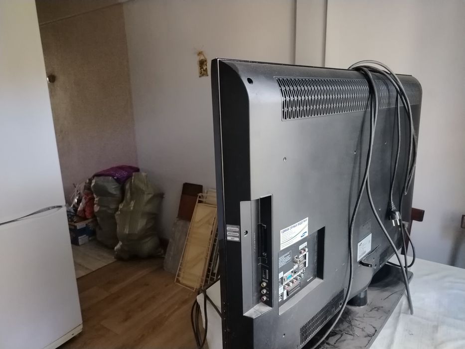 Телевизор б/у продам