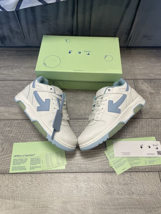 OFF WHITE Out Of Office