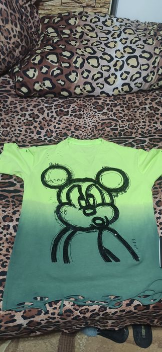 Футболки женские