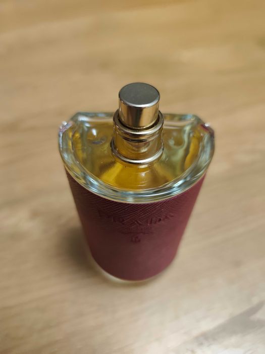 Дамски парфюми Prada CK one Escada