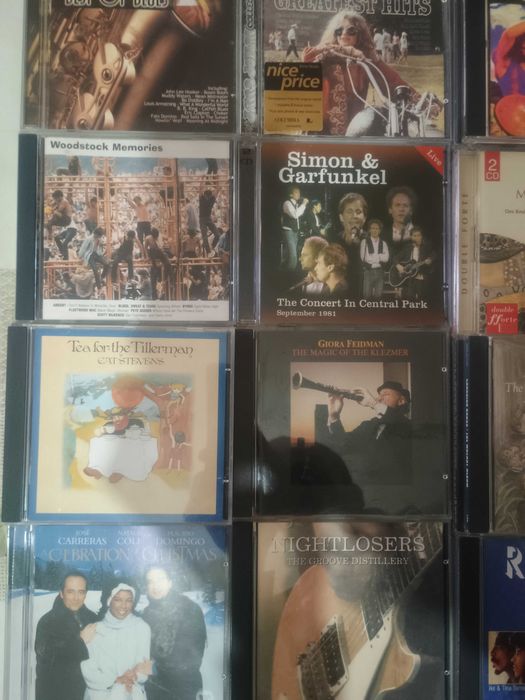CD uri de Muzică diferite genuri