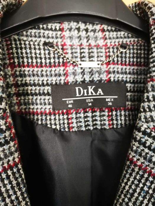 Чисто ново дамско сако Dika