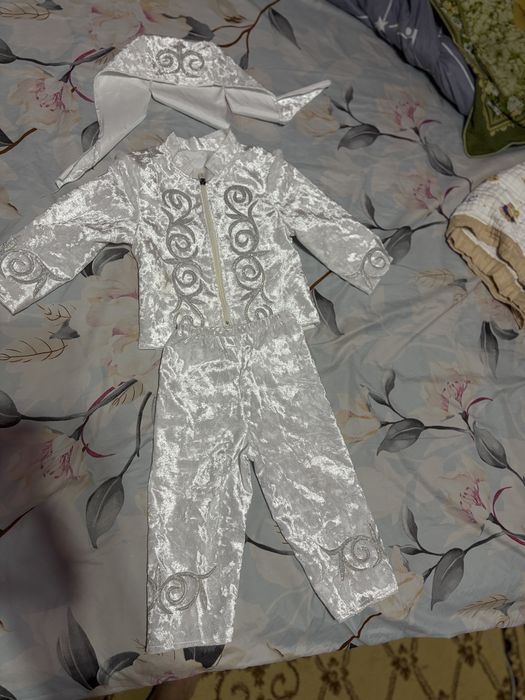 Тұсау кесерге арналған костюм