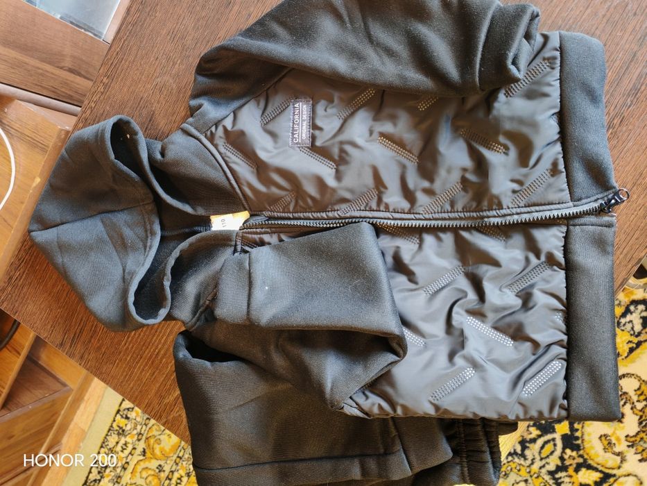 Продается Детский костюм