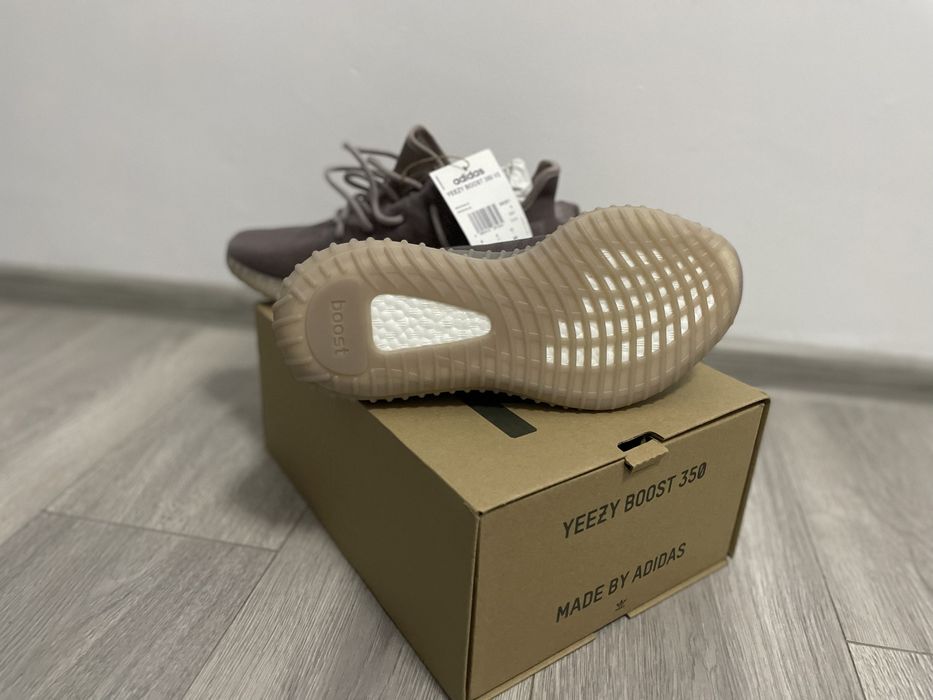Adidași Yeezy Boost 350 V2 Mono Mist – NOI, mărimea 42